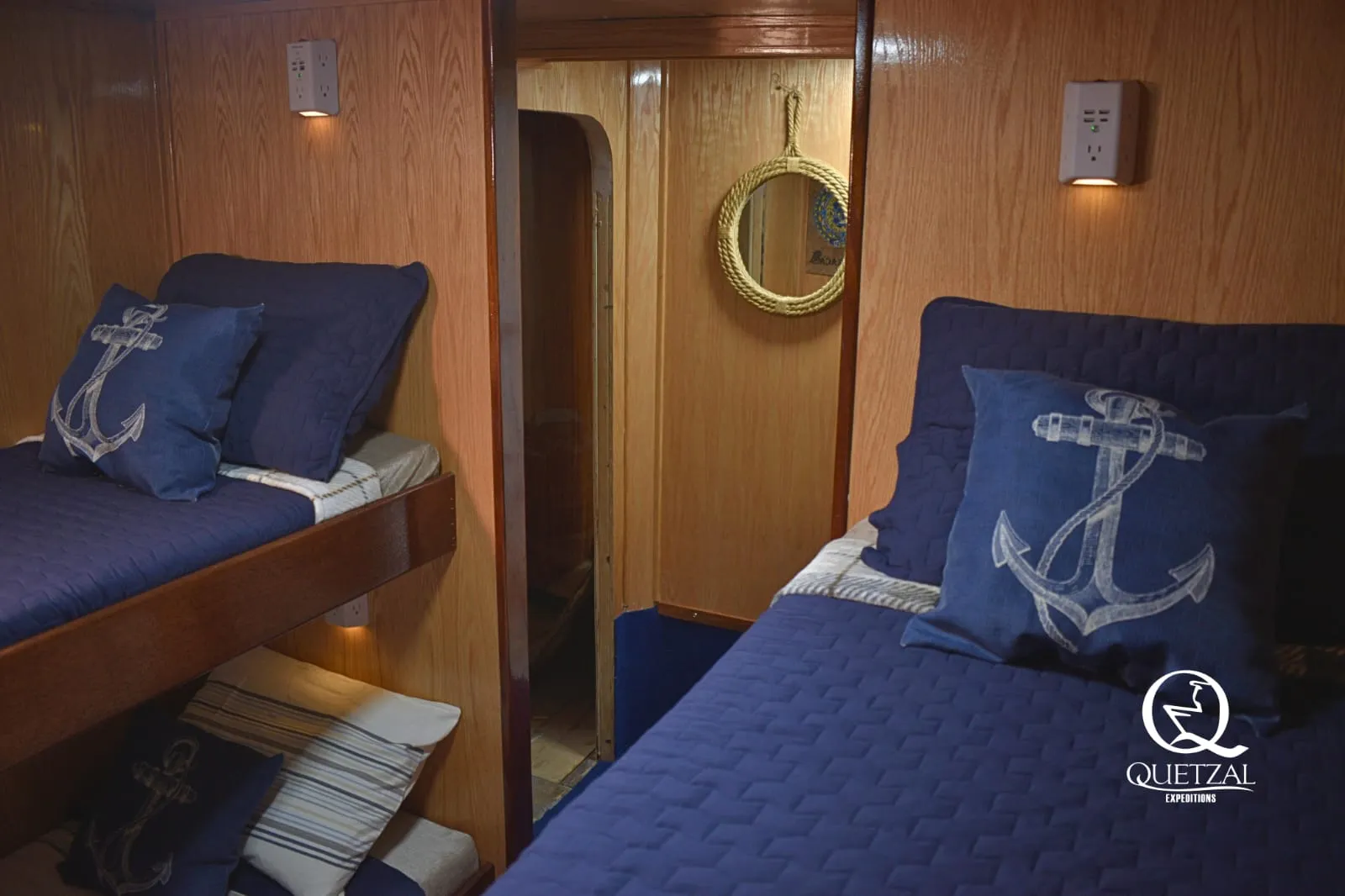 Comfortable stateroom aboard the Quetzal